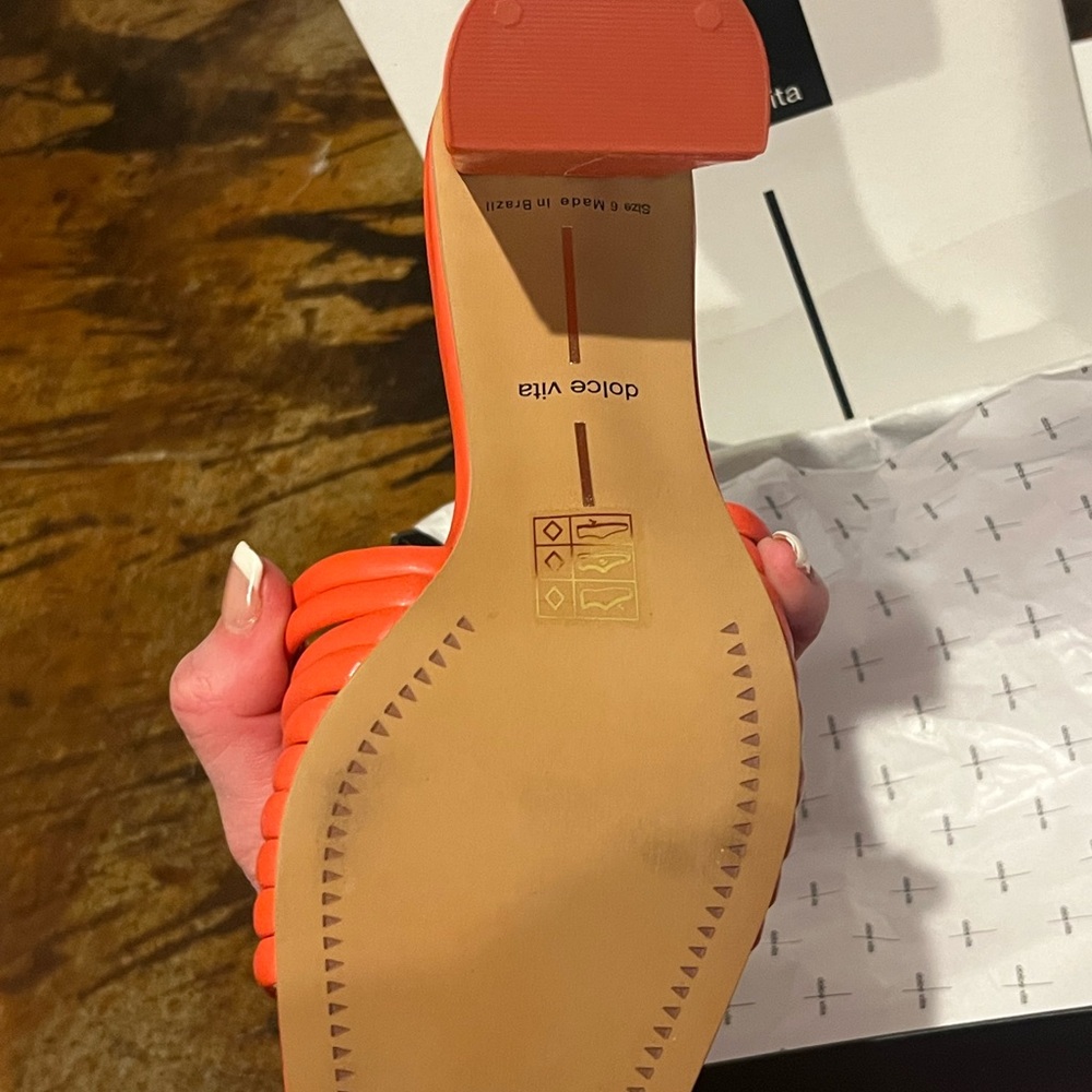 New in Box, Size 6 Dolce Vita PRIANA Sandals - Picture 10 of 10